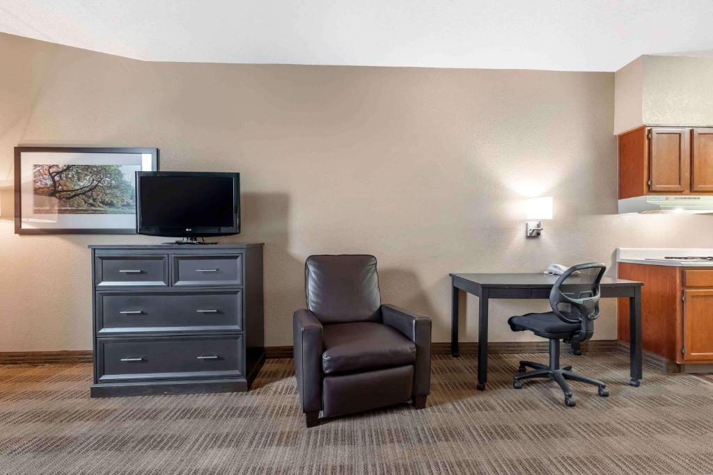Extended Stay America Suites - Dallas - Frankford Road photo