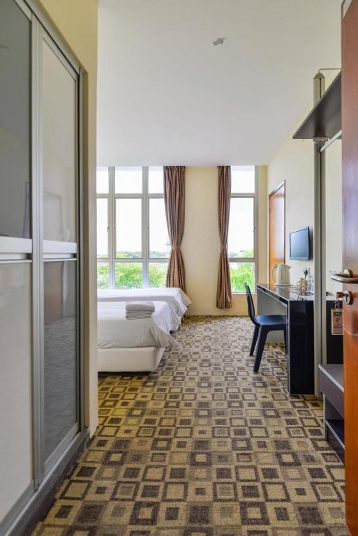 Fumah Hotel Shah Alam