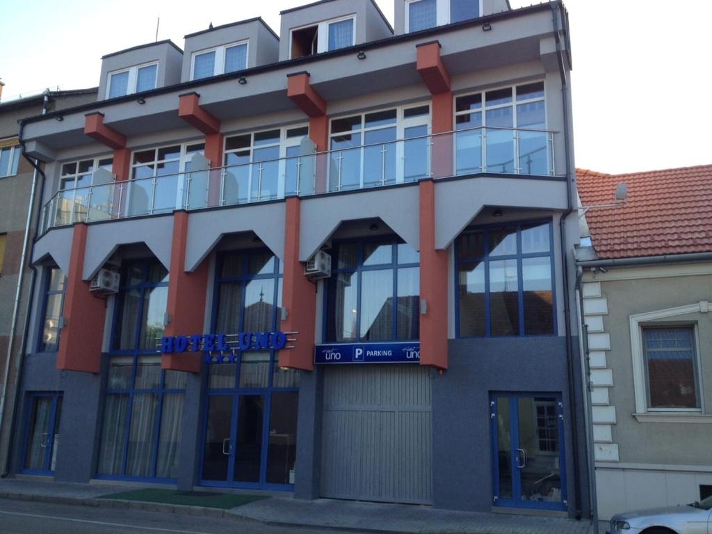 Hotel Uno — Hotel in Kecskemet