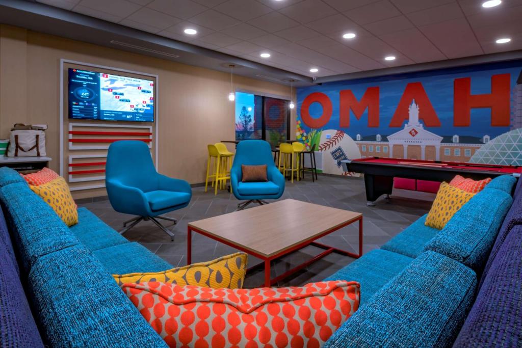 Tru By Hilton Omaha I 80 At 72Nd Street, Ne, Omaha