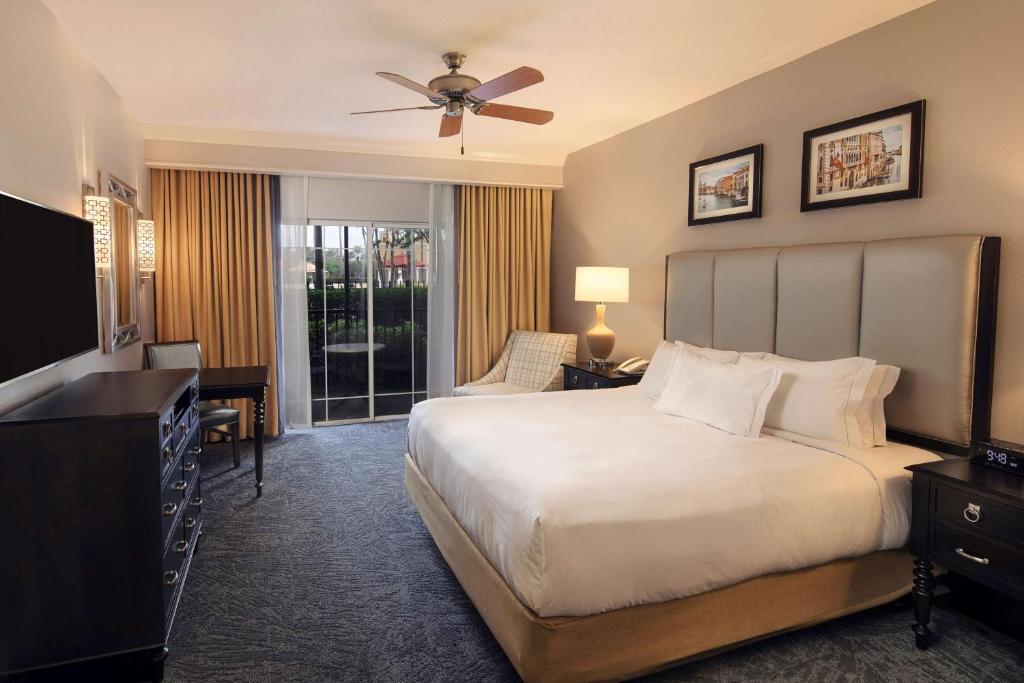 Hilton Grand Vacations Club Tuscany Village Orlando photo