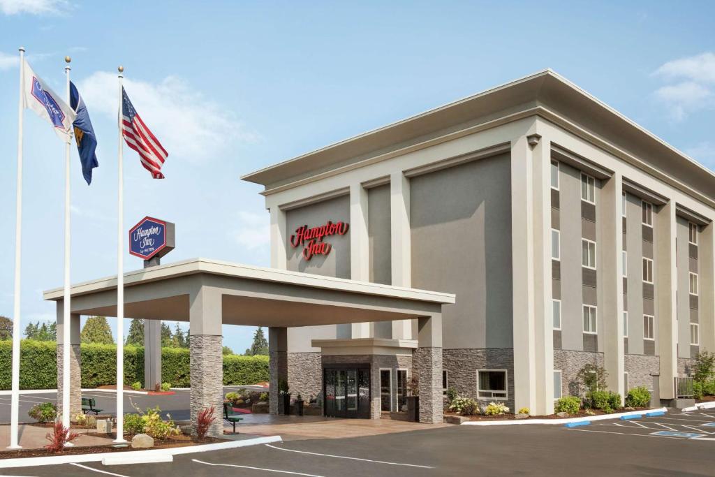 Hampton Inn Portland Clackamas photo