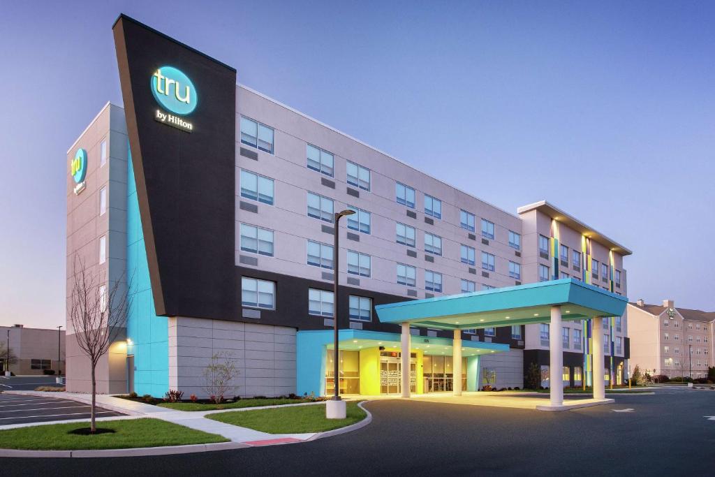 Tru by Hilton Audubon Valley Forge photo