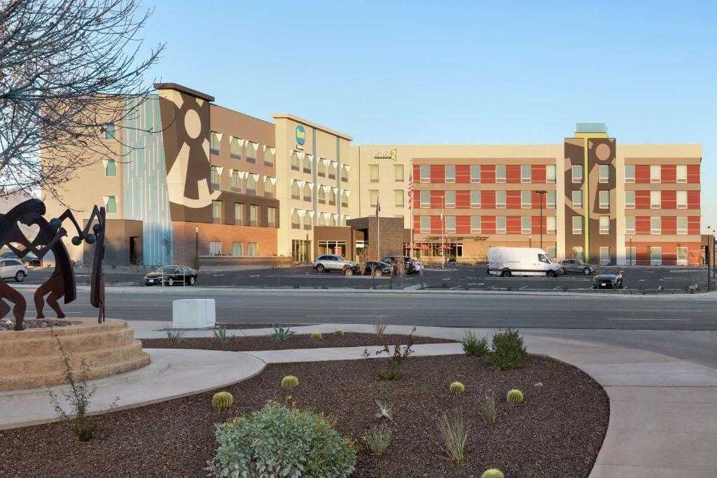 Home2 Suites by Hilton Scottsdale Salt River photo