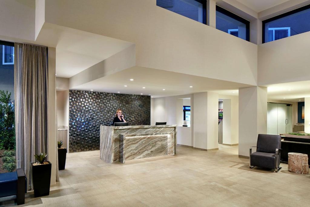 Lobby, Hilton Garden Inn San Diego Mission Valley Stadium in San Diego (CA)