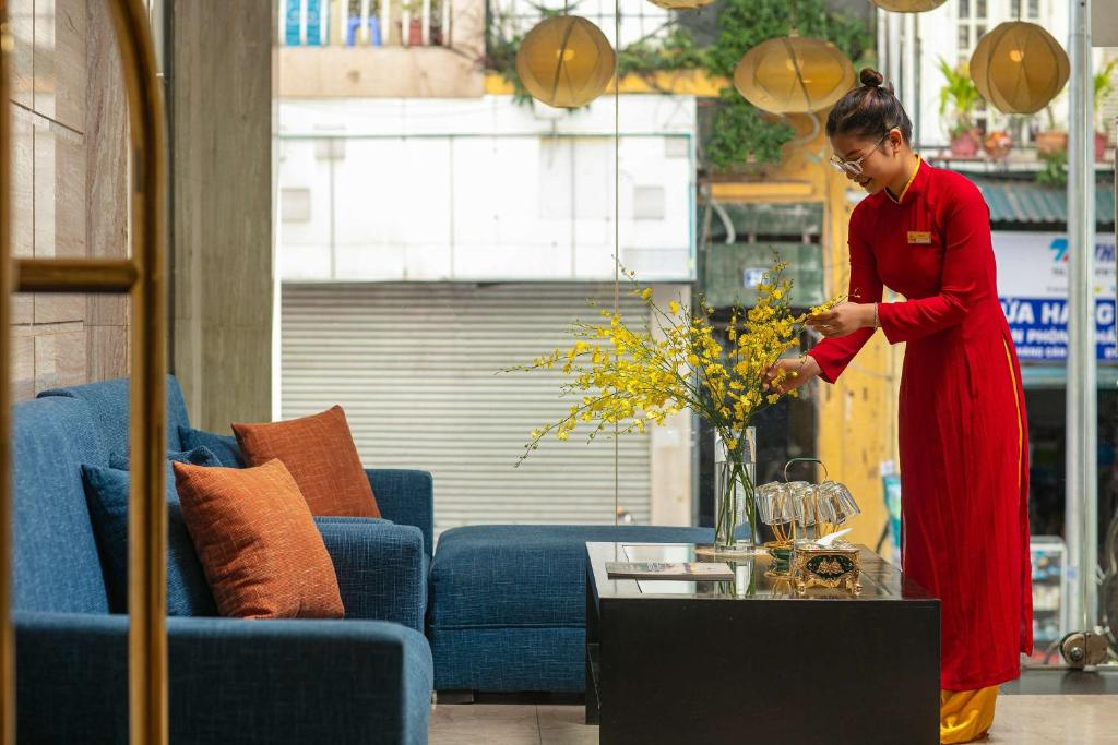 Silk Central Hotel & Travel photo