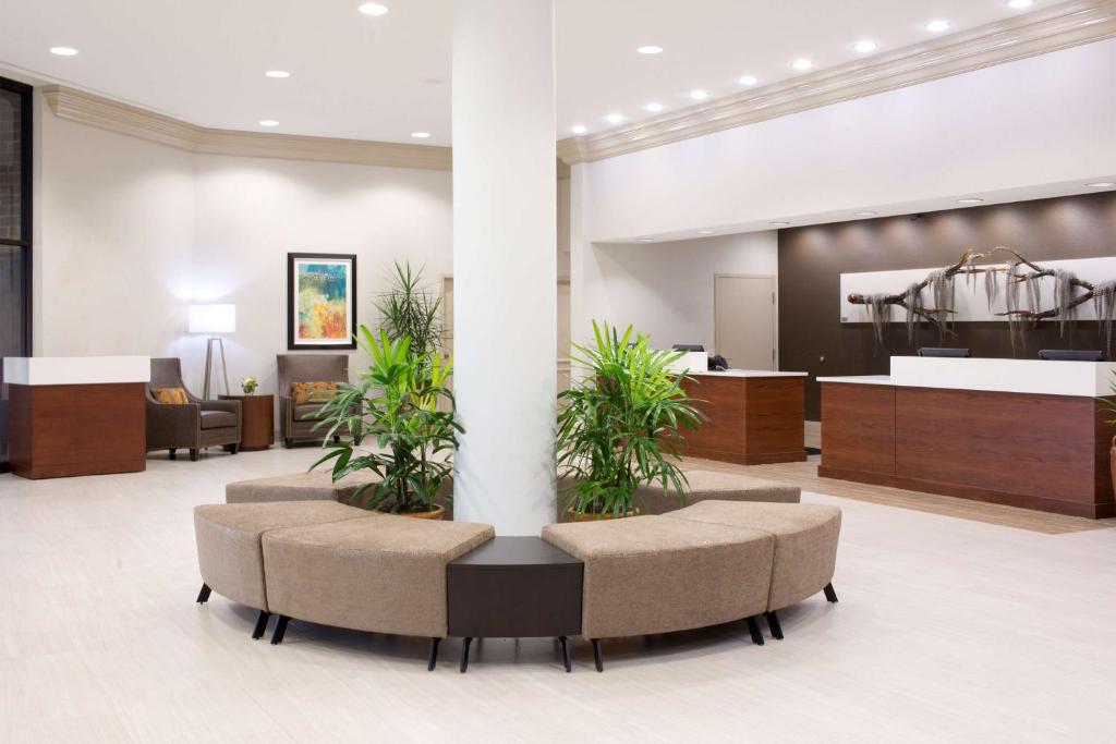 DoubleTree by Hilton Lafayette 호텔 이미지 1