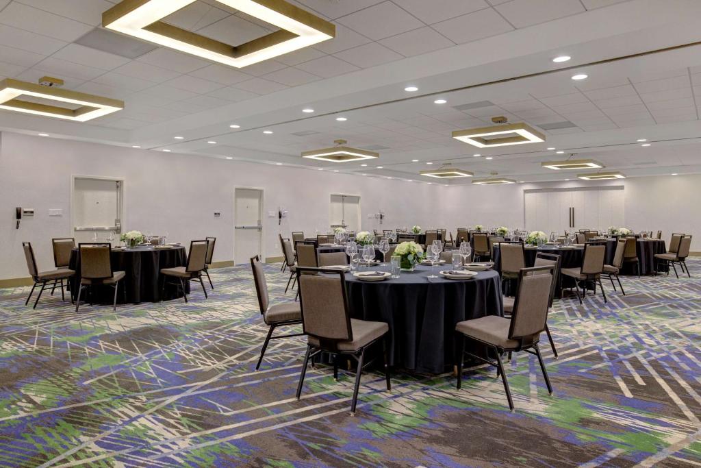 Tárgyalóterem/bálterem