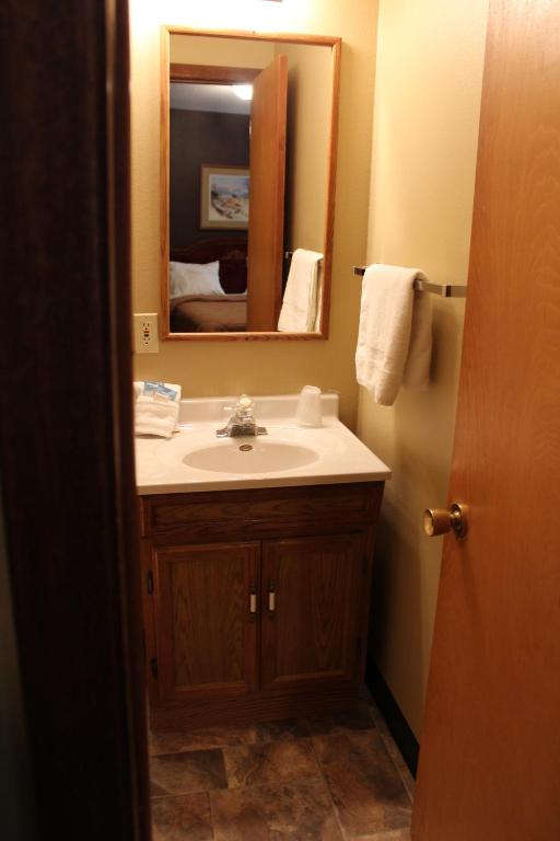 Gold Country Inn photo