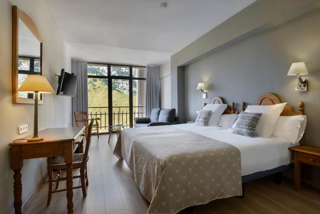 Hotel Edelweiss Candanchú - 2