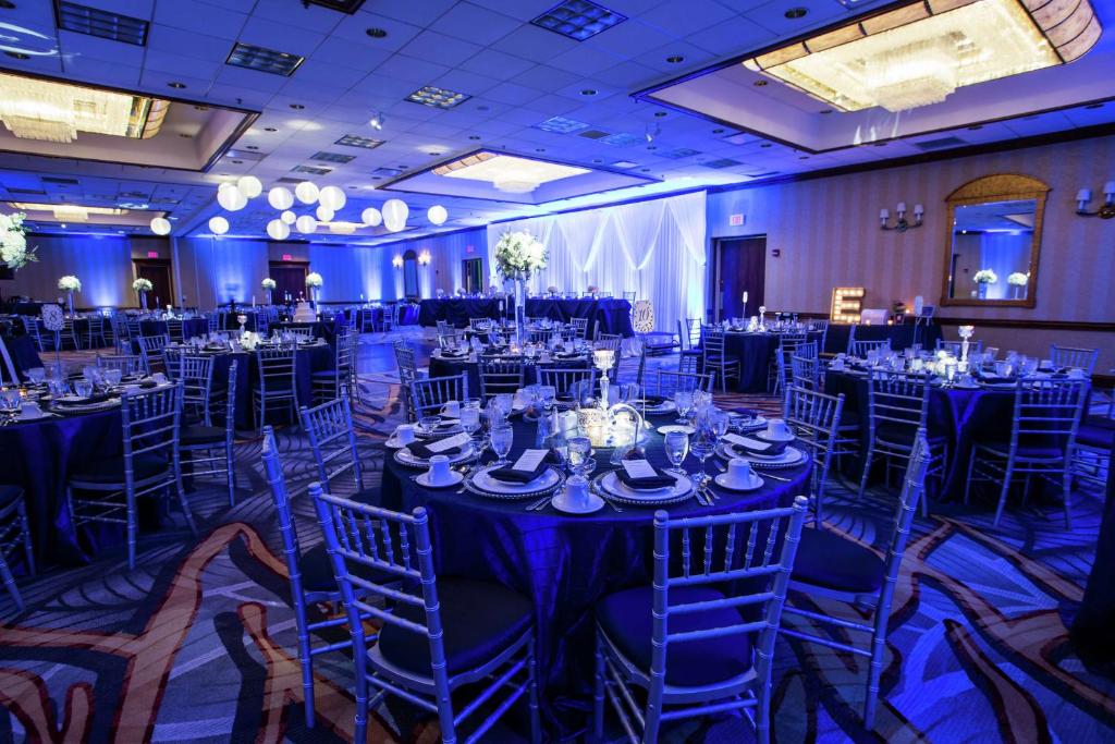 DoubleTree by Hilton Hotel Chicago - Alsip 호텔 이미지 2