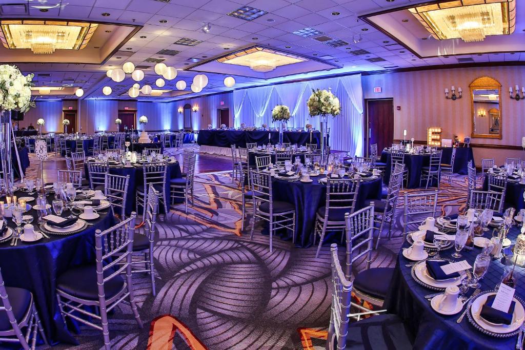 DoubleTree by Hilton Hotel Chicago - Alsip 호텔 이미지 1