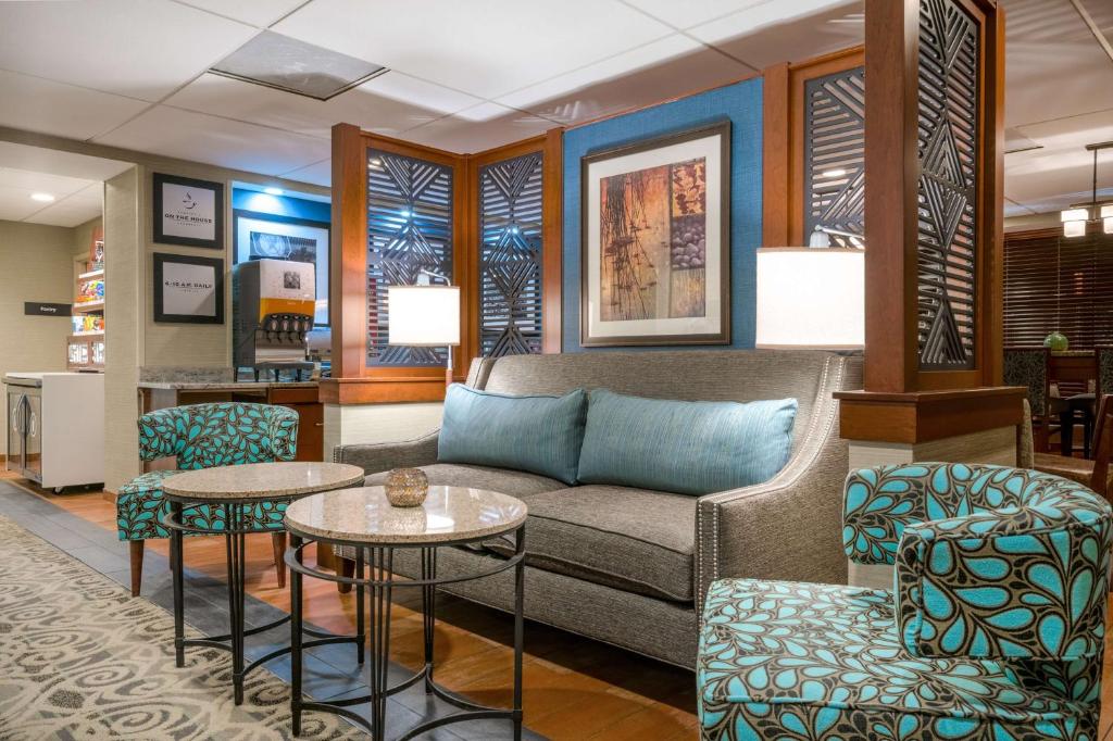 Hampton Inn Downingtown Exton 전경
