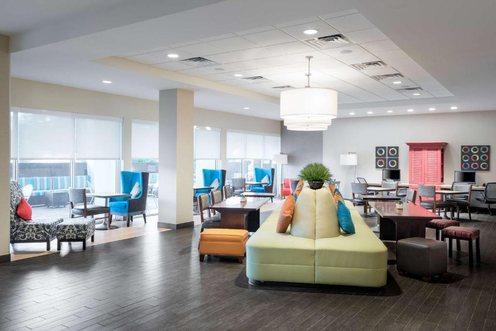 Lobby, Home2 Suites by Hilton Ft. Lauderdale Airport-Cruise Port in Fort Lauderdale (FL)