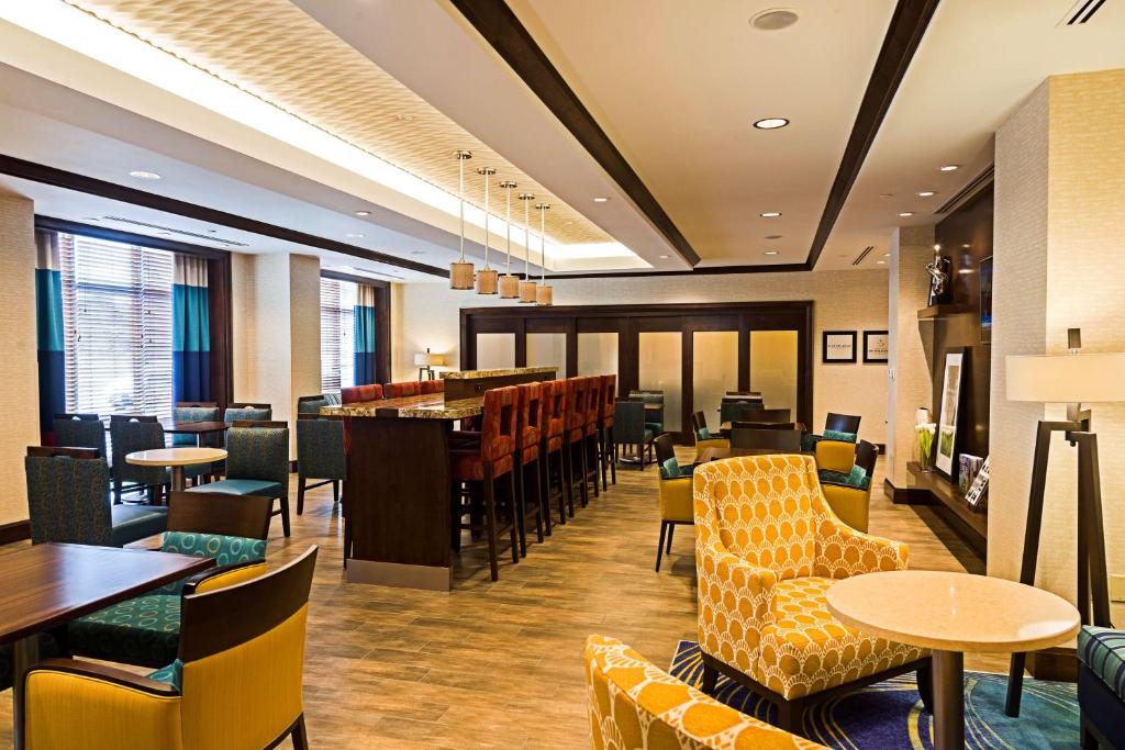 Hampton Inn Ottawa Airport Ontario photo