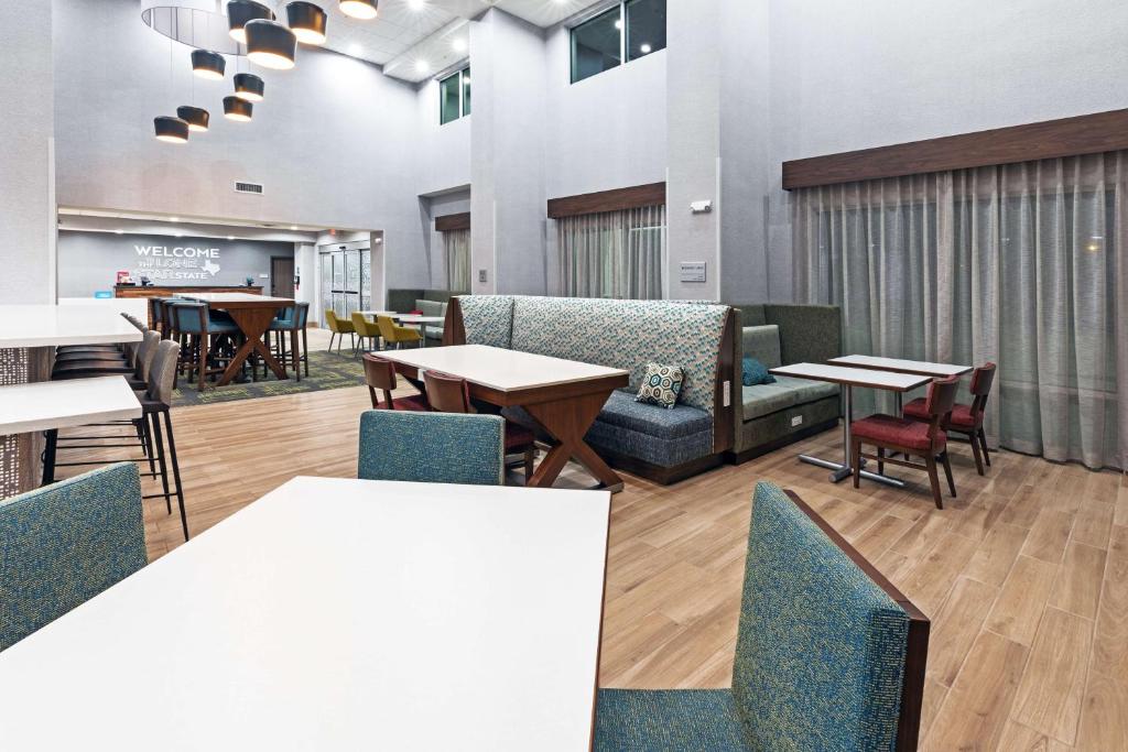 Hampton Inn & Suites Canyon, TX photo