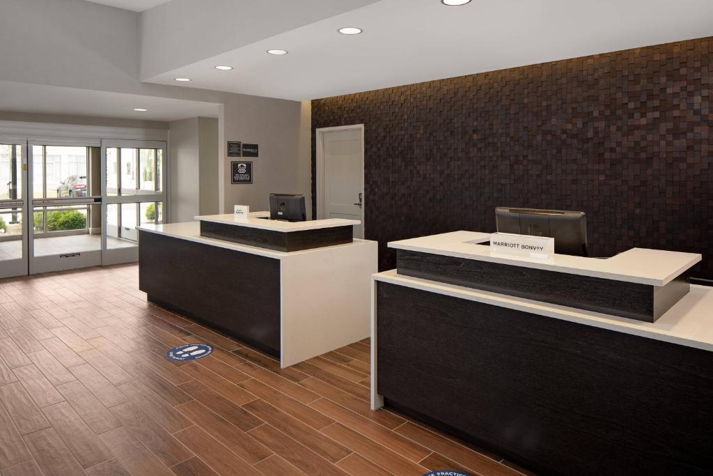 Residence Inn by Marriott Detroit Farmington Hills photo