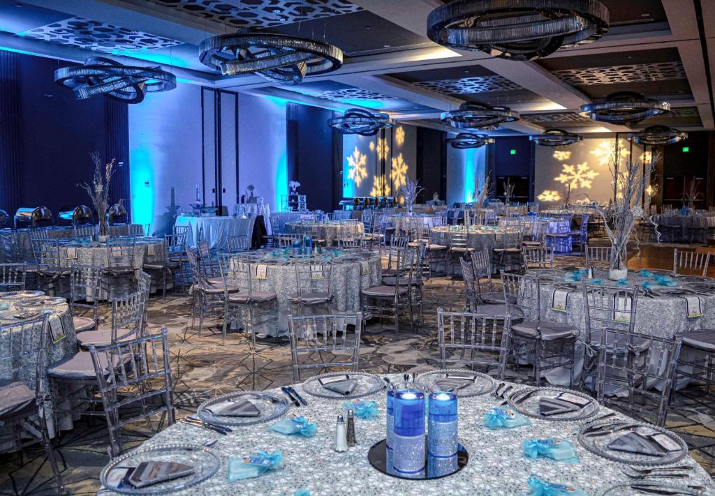 Tárgyalóterem/bálterem