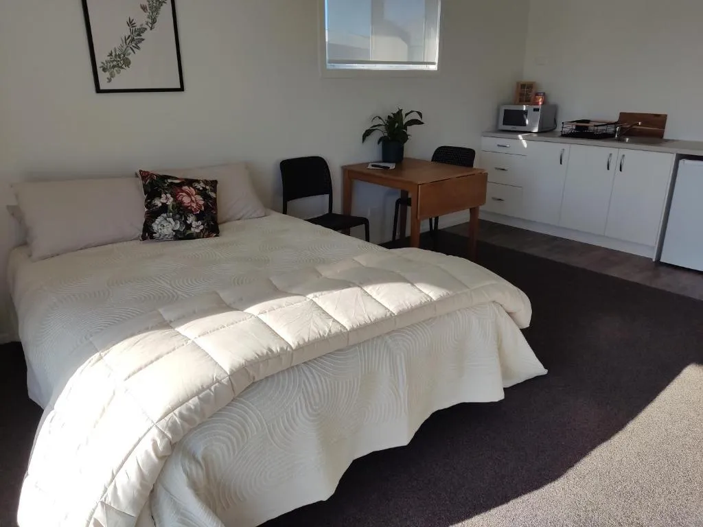 Studios On Carroll - ex Ferry Hotel, hotel in Wairoa