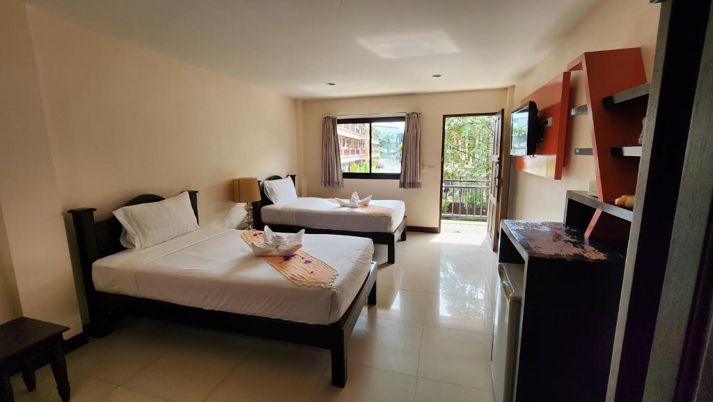 Panupong Hotel