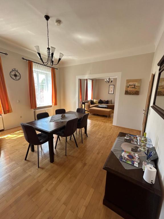 Große Ferienwohnung - 4