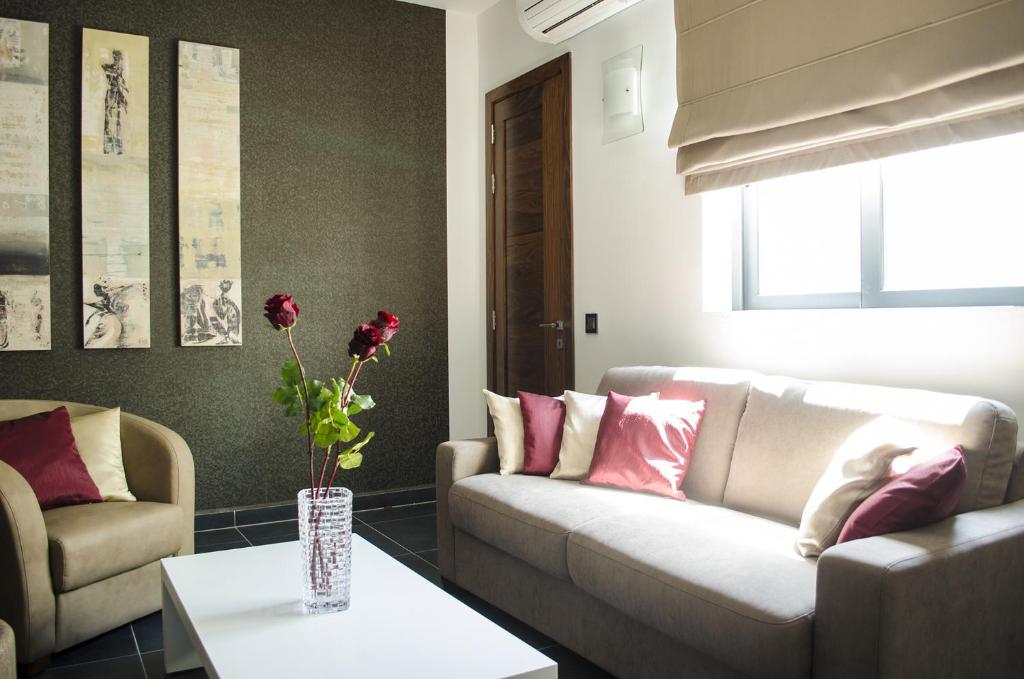 Paramount Bay Penthouse photo