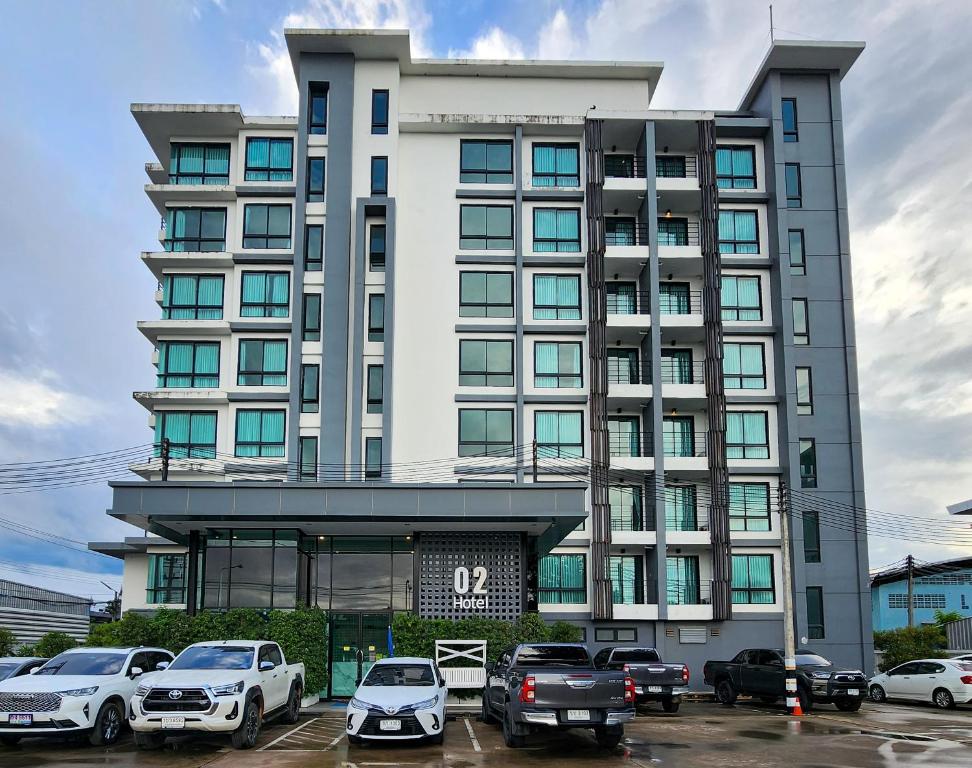 O2 Hotel Maesot photo