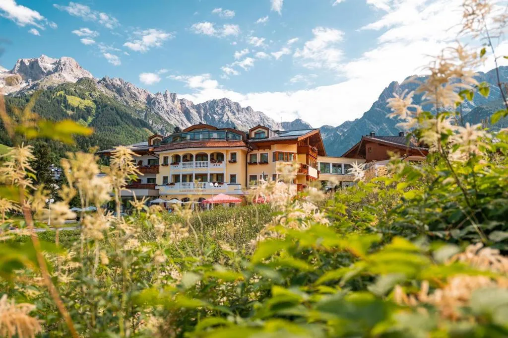 Berg & SPA Hotel Urslauerhof, hotel in Maria Alm am Steinernen Meer