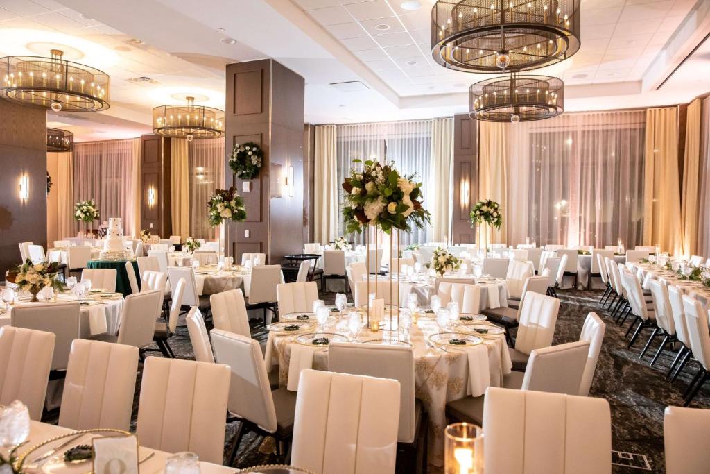 Embassy Suites by Hilton Pittsburgh Downtown 会議室
