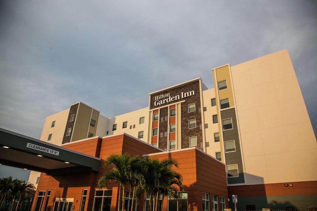 Hilton Garden Inn Tampa Suncoast Parkway photo