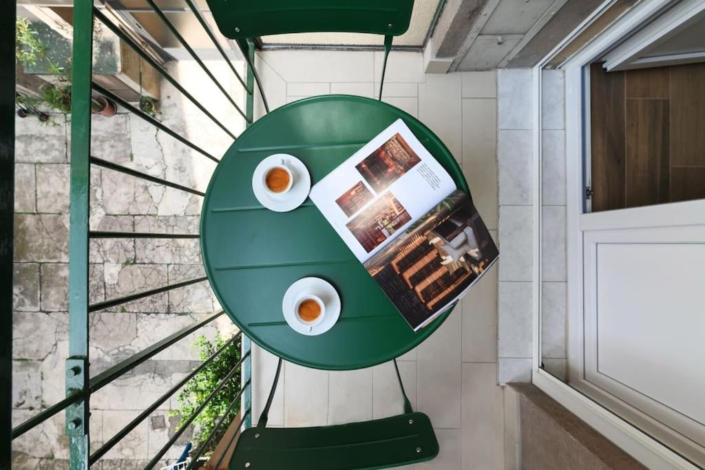 Contempora - Modern and Quiet One Bedroom Apartment Near the M4 - 5