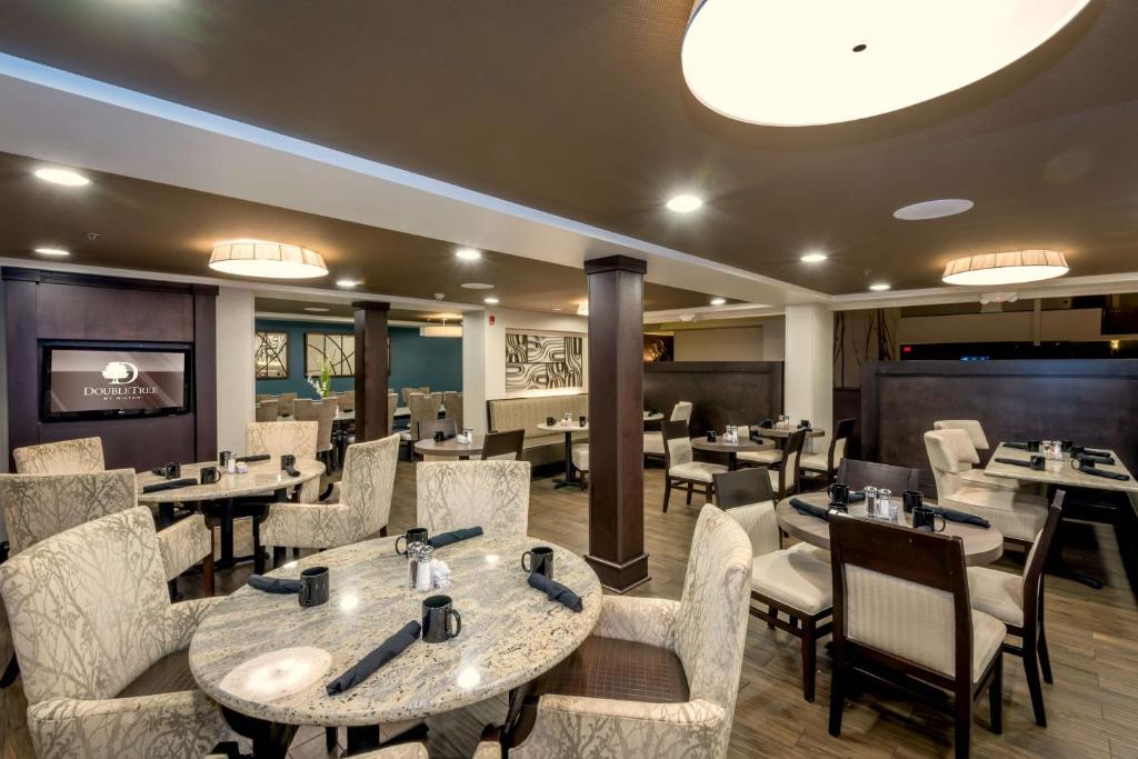 DoubleTree by Hilton Montgomery Downtown 호텔 이미지 2