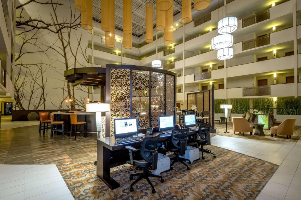DoubleTree by Hilton Montgomery Downtown 호텔 이미지 2