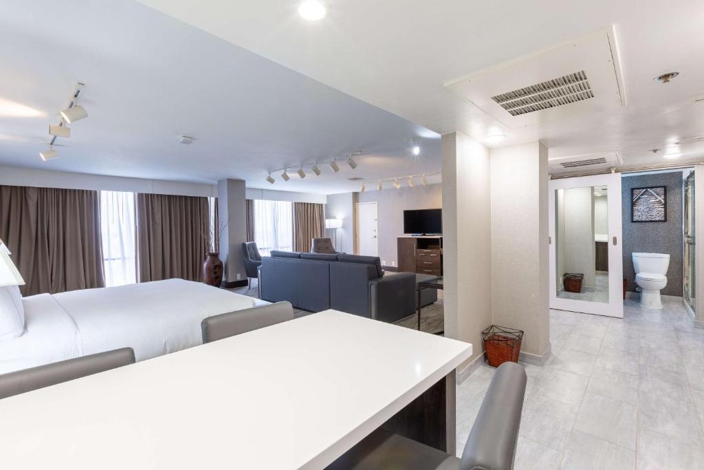 DoubleTree by Hilton Hotel Dallas - Richardson