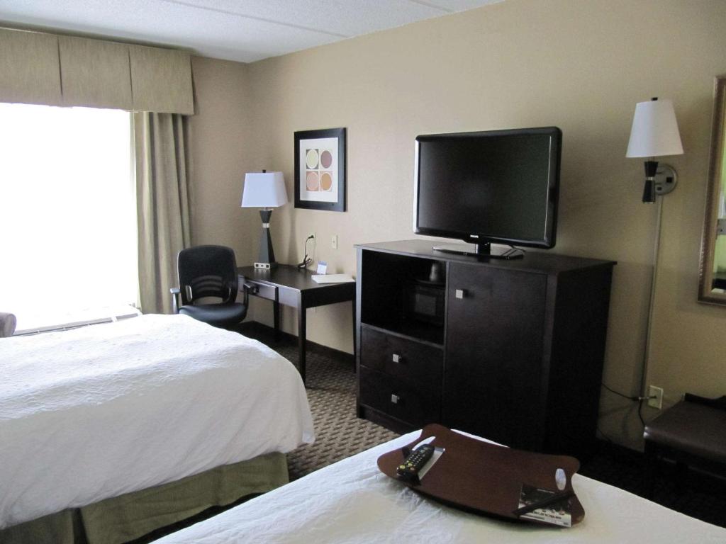 Hampton Inn Lindale Tyler photo