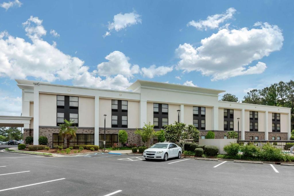 Hampton Inn Brookhaven photo