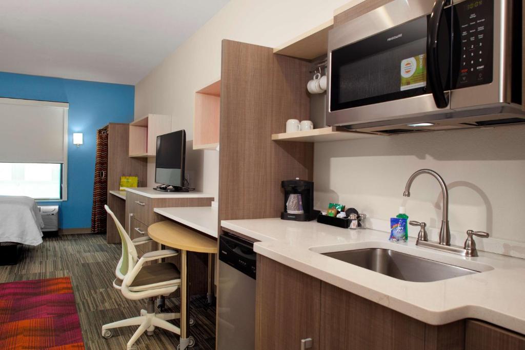 Home2 Suites by Hilton Lake Charles photo