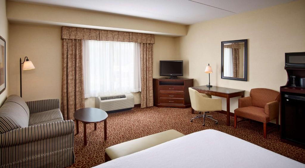 Hampton Inn North Bay photo