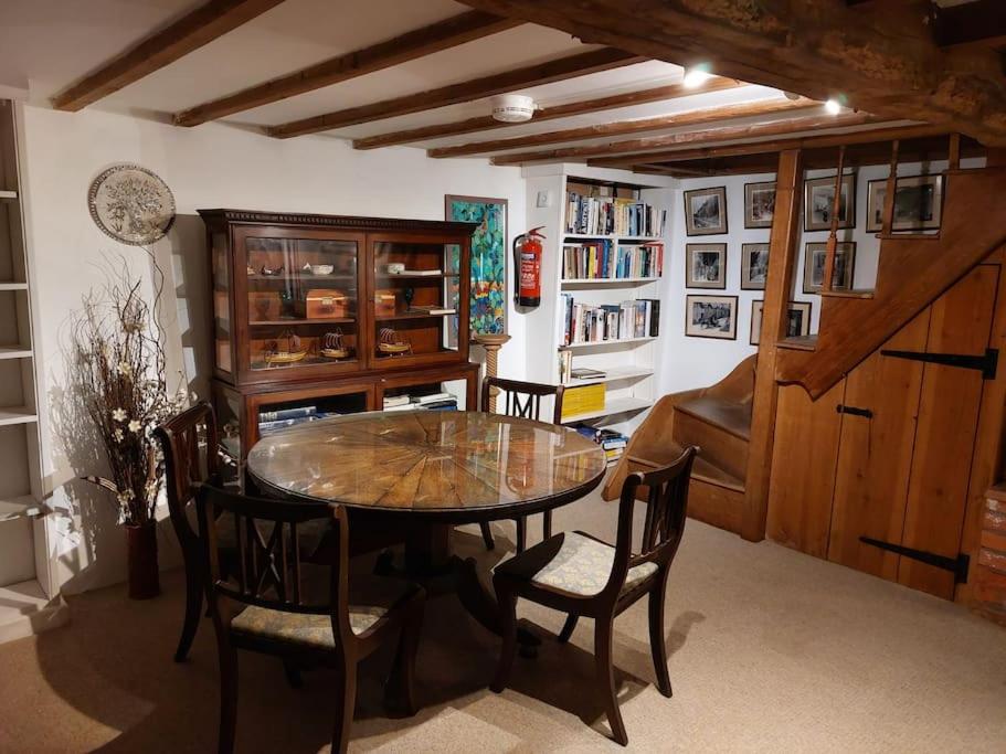 Stable Cottage - Sleeps 6, near Lulworth Cove photo 7