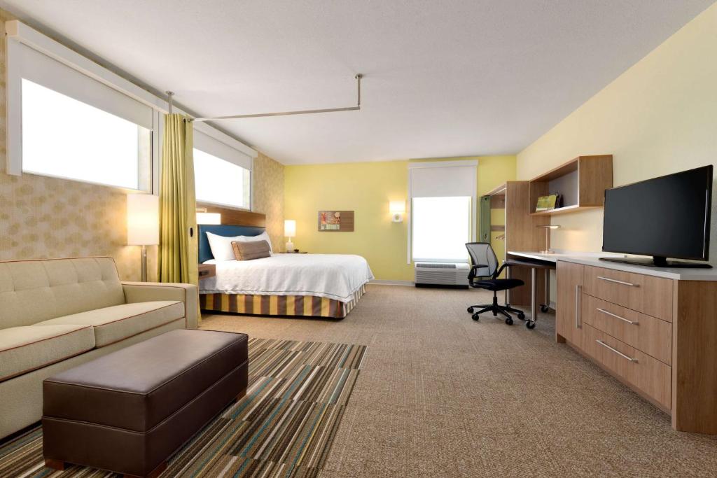 Home2 Suites by Hilton Cleveland Beachwood photo