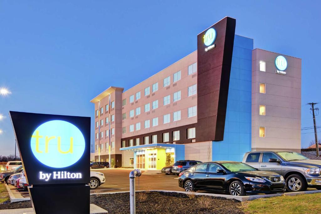 Tru by Hilton Richmond photo