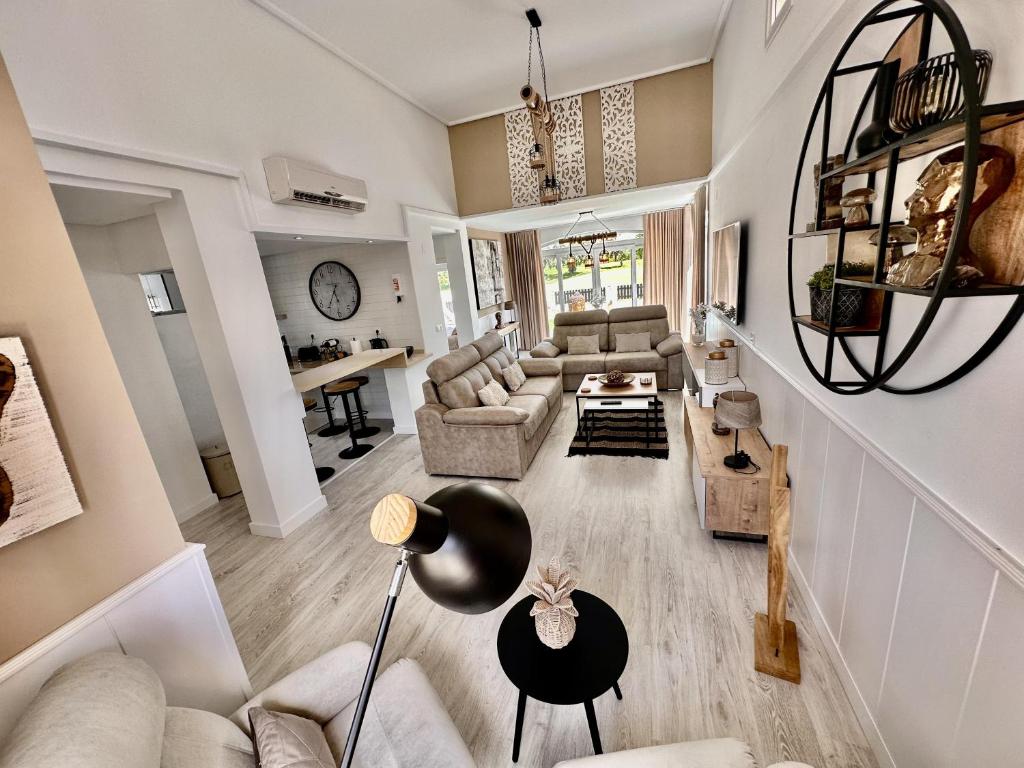 Luxurious Frontline Golf Villa on Mar Menor Golf - 3
