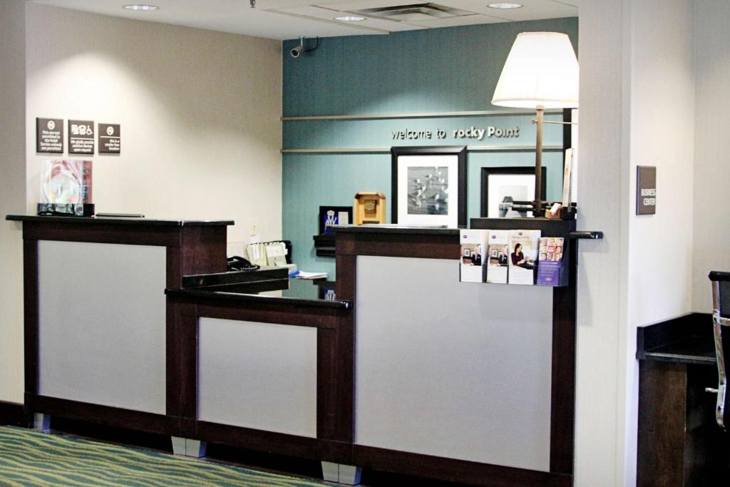 Hampton Inn Tampa/Rocky Point-Airport photo