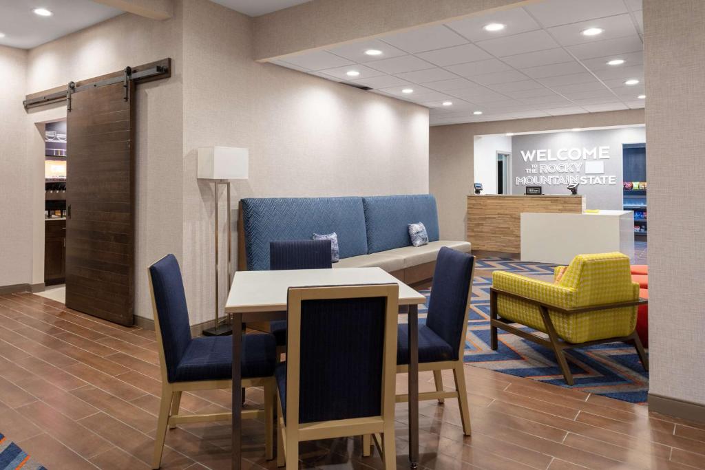 Hampton Inn Castle Rock photo