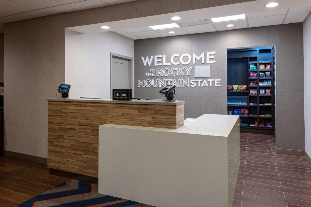 Hampton Inn Castle Rock photo