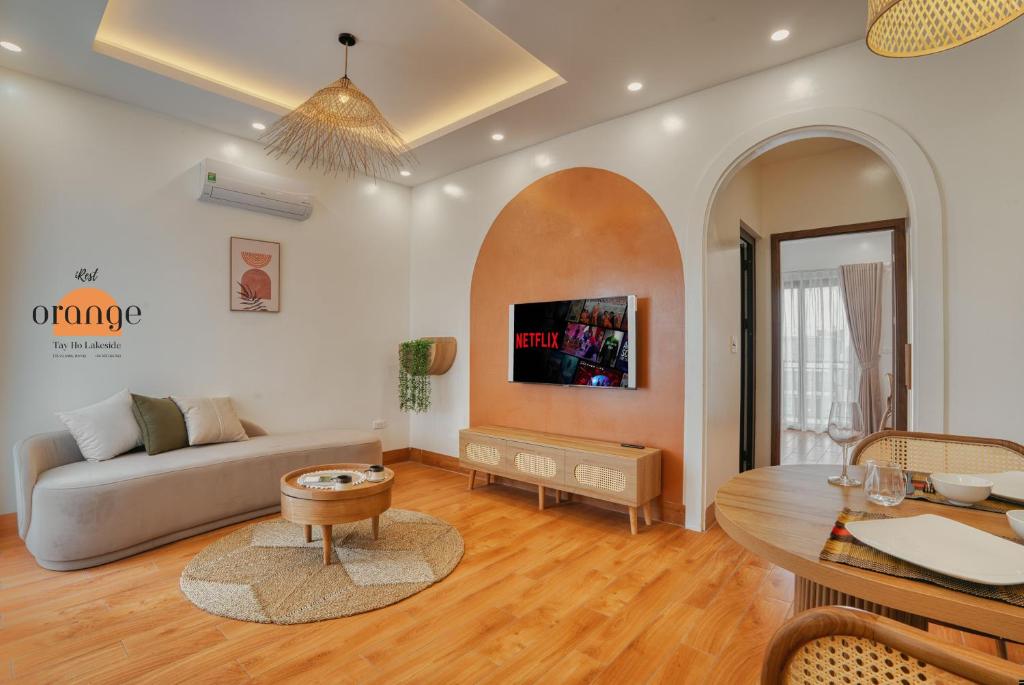 iRest Orange Tay Ho Lakeside Apartment