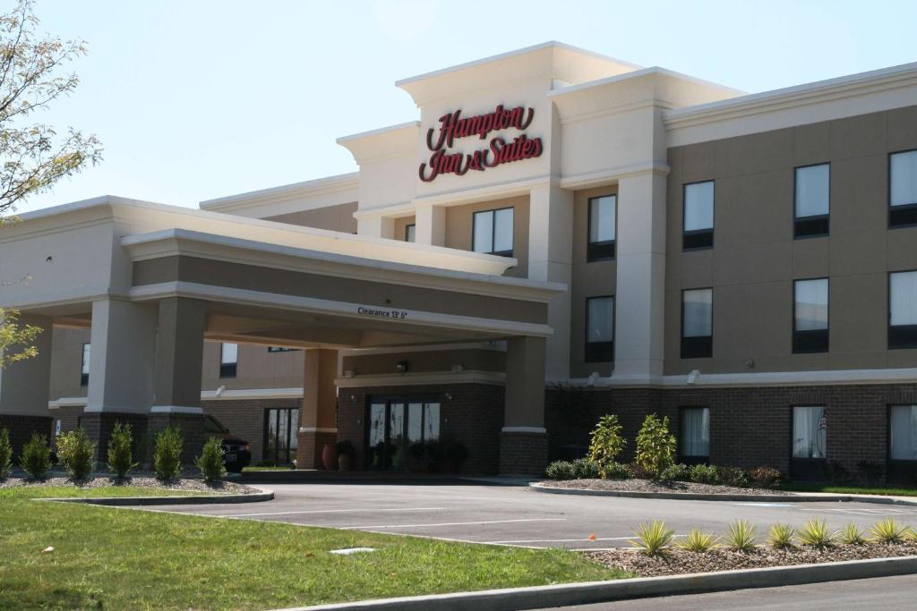 Hampton Inn & Suites New Castle, PA, New Castle