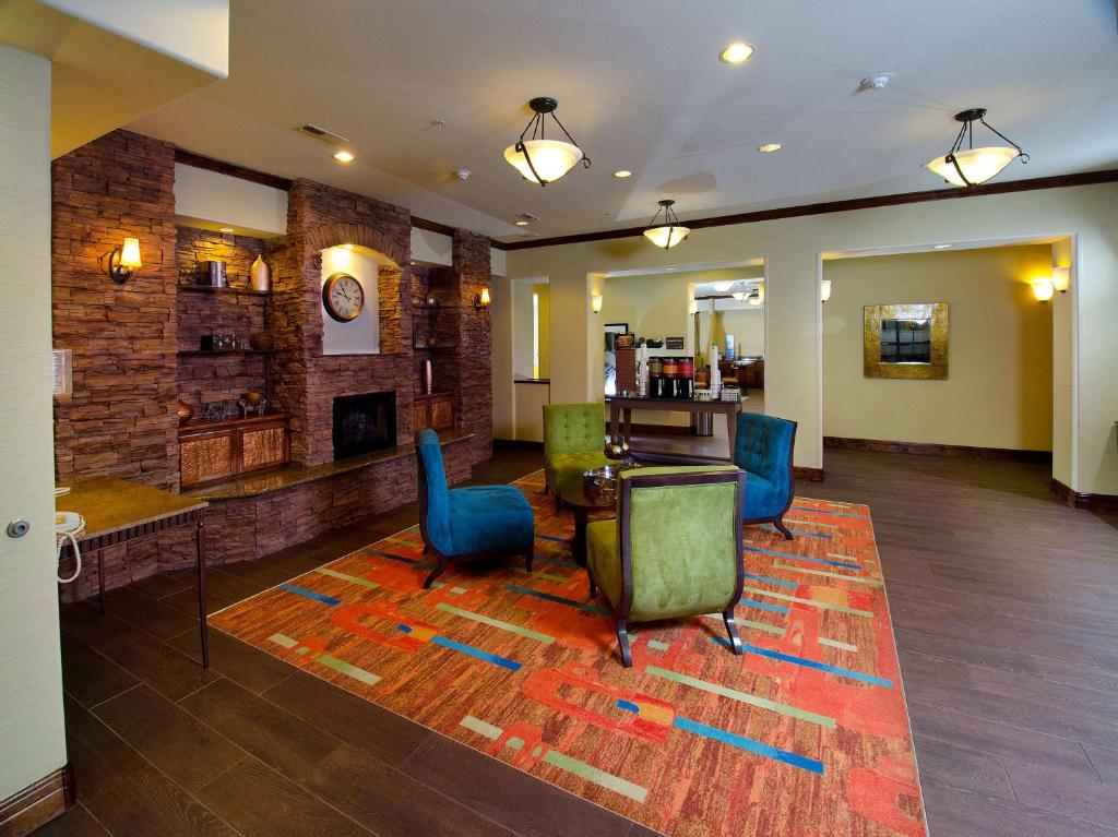 Hampton Inn and Suites Gallup photo
