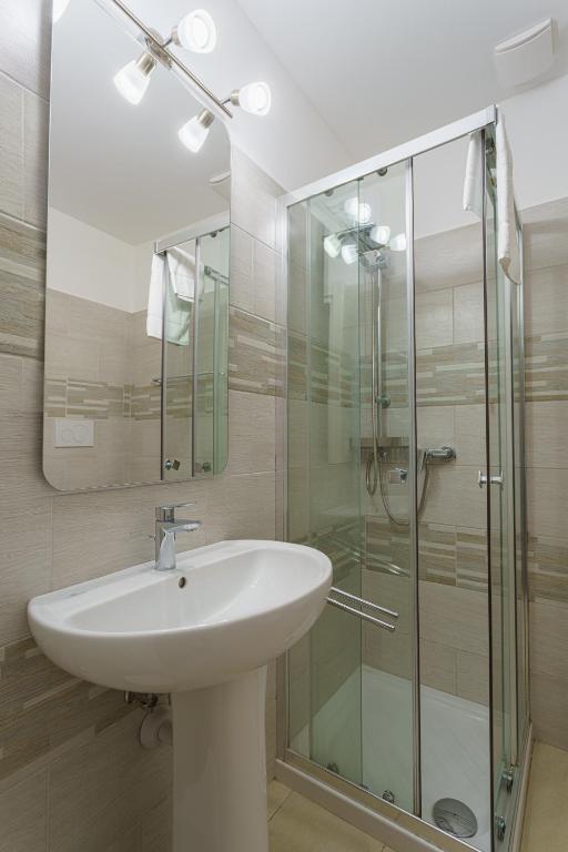 Hotel Roma photo
