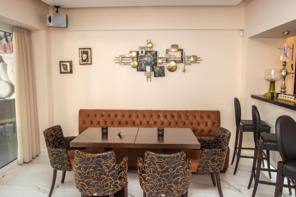 Hotel Europe — Restaurant & bars in Katerini, Central Macedonia